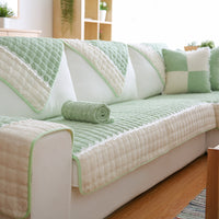 Luxury sofa cushions suitable for all four seasons.
