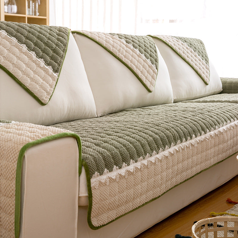 Luxury sofa cushions suitable for all four seasons.