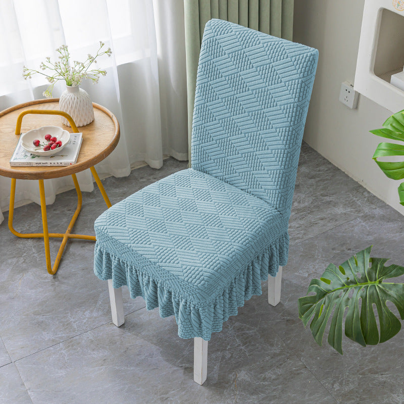 The stool cover is stretchable, non-slip, and abrasion-resistant.