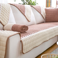 Luxury sofa cushions suitable for all four seasons.