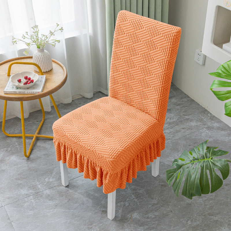 The stool cover is stretchable, non-slip, and abrasion-resistant.