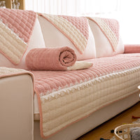 Luxury sofa cushions suitable for all four seasons.